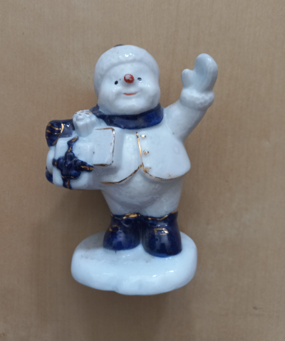 Porcelánový sněhulák