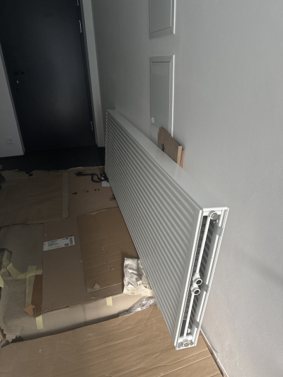 Nástěnné topné těleso