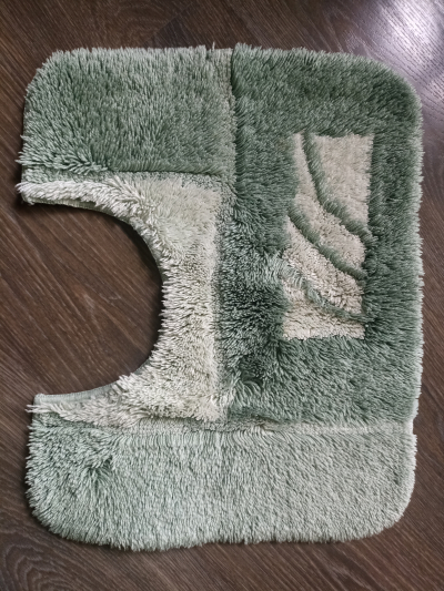 zelený kobereček k WC