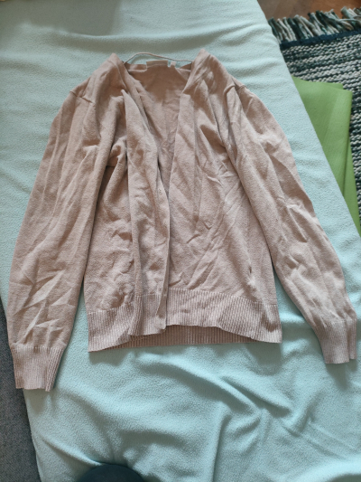 Béžový svetr, vel S