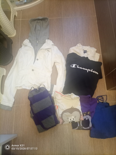 Oblečení 158 divka