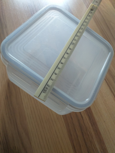 Plastová krabička s víčkem 15 x 15 x 9cm