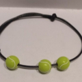 Náramek se zelenými korálky