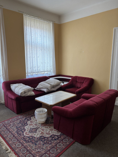 Sedačka 1+2+3(rozkládací) + rohový úložný box