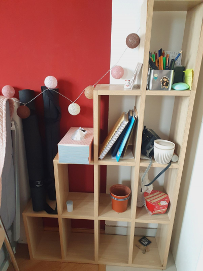 Polička/malá knihovnička/regál