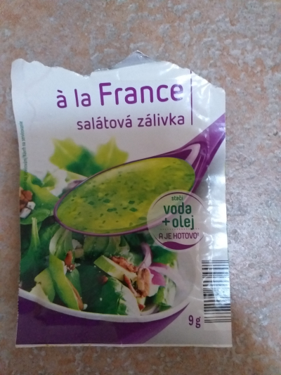 Salátová zálivka francouzská - po minimální trvanlivosti