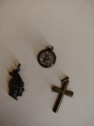 Přívěšky drobné