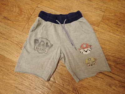 Krátké kalhoty 2, velikost 98/104