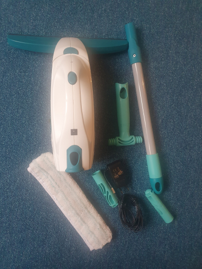 Přístroj na cisteni oken