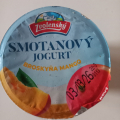 Smetanovy jogurt