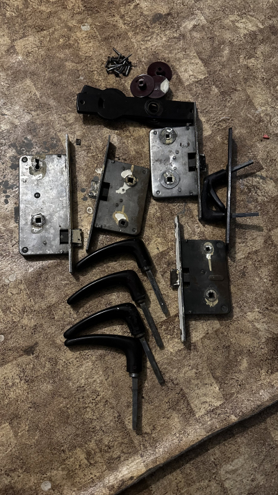 Kliky bakelit, vložky