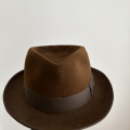Tonak klobouk hnědý