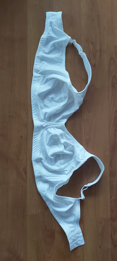 Bílá podprsenka nová