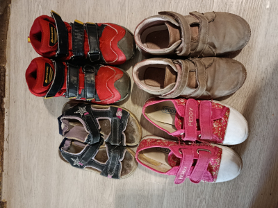 Boty 32 na holčičku, ale přijdou mi menší