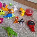 Různé mini figurky z Kinder nebo jiné