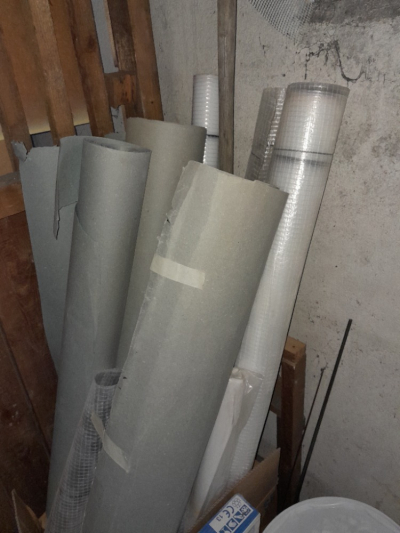 sádrokarton, fólie etc.