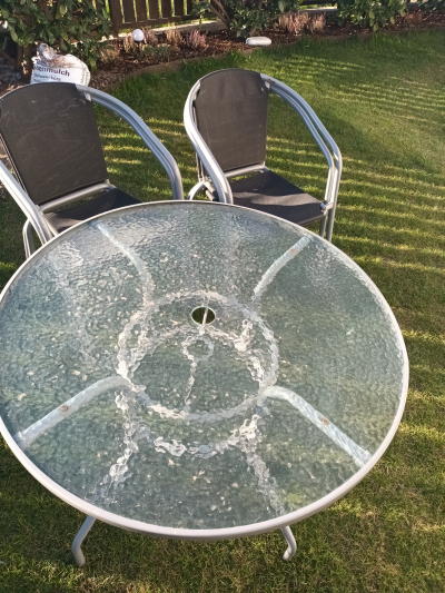 Daruji zahradní set stul+4zidle