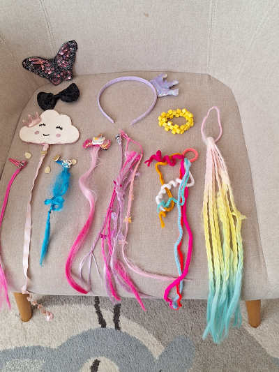 Drobnosti - copánky, jiné ozdůbky