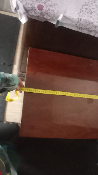 Skříňka po šicím stroji