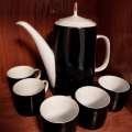 Sada hrnečků s konvicí