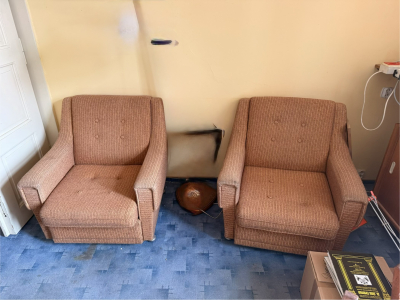 Pohodlná retro křesla