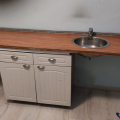 Kuckuchyňská skříňka + deska s dřezem a baterii