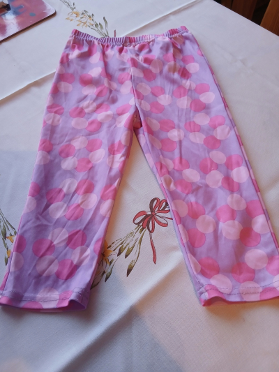 lehké 3/4 leginy 116