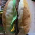 Drobnosti, hračky pro děti, hamburger na CD
