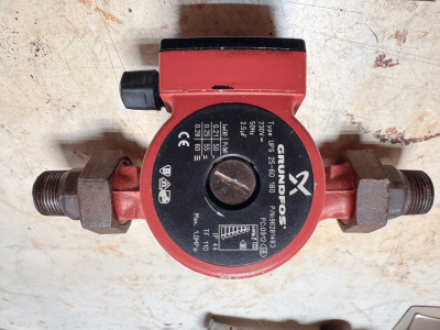 Oběhové čerpadlo topení Grundfos