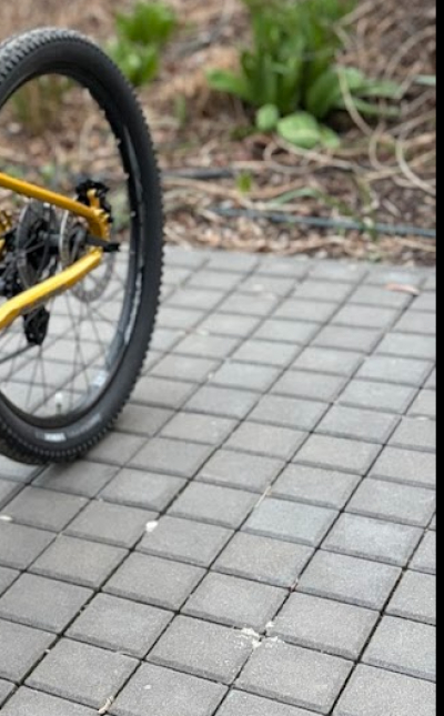 Zámková dlažba a palisády Diton