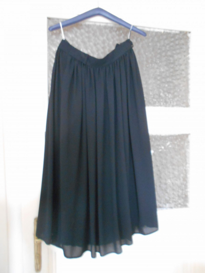 Černá sukně zn. hammer vel. 40,