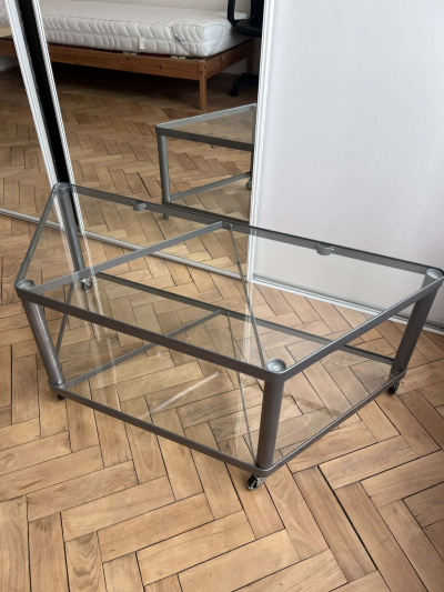 Konferenční stolek