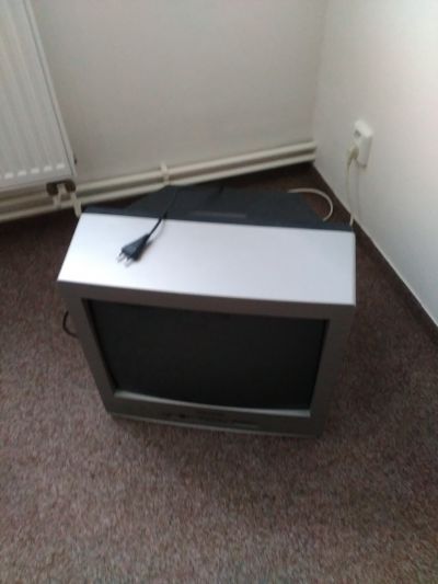 Daruji TV Panasonic za odvoz - bez set top boxu!