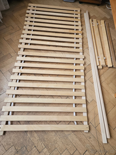 Dva nové bukové rošty 90 x 200 cm na postel (rozložené)