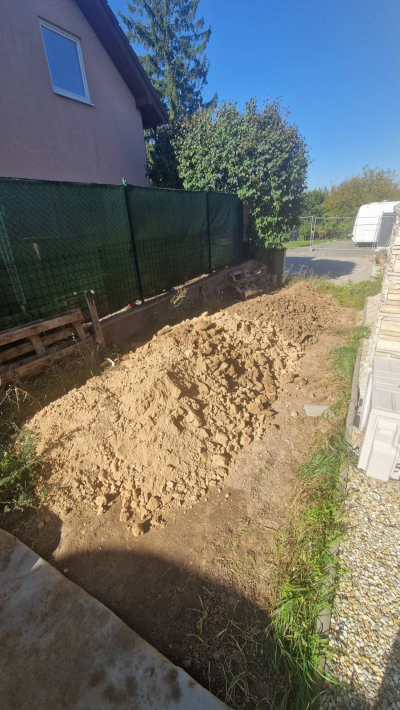 Daruji hlínu - cca 3 m3