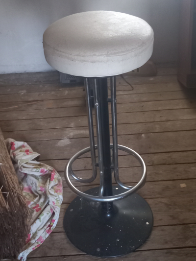 Daruji barové židle