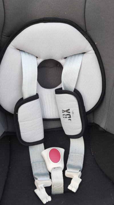 Nosítko, vajíčko se sluneční clonou.