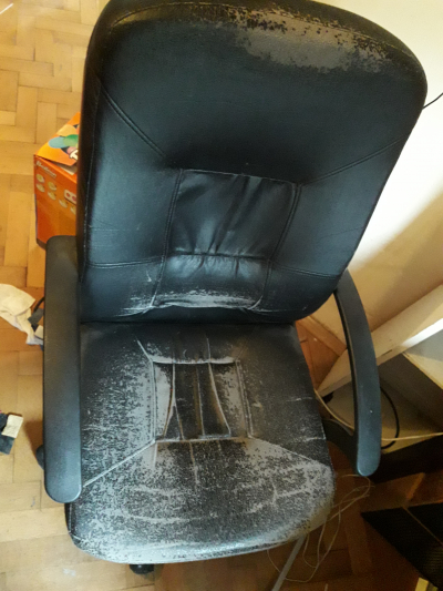 Kancelářské křeslo č. 2