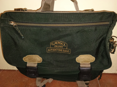 Taška přes rameno, na papíry atd.