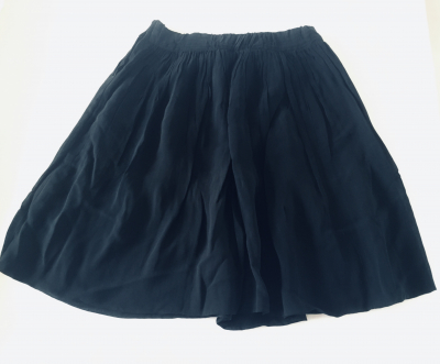 Cerna sukne hedvabi M