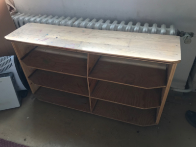 regalek / knihovnicka