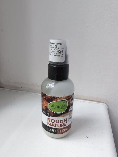 sérum na vousy Rough Nature