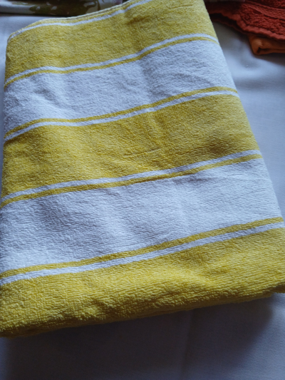 velká osuška s pruhy pro Annie