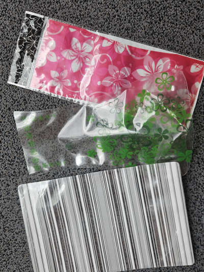 Váza z pevného igelitu