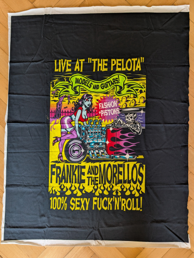 2 kusy látky s potiskem