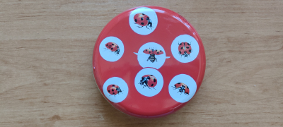 Plechová krabička s beruškami