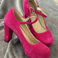 Boty růžové na podpatku 38