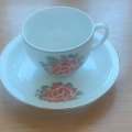 Malý hrneček s podšálkem z Číny