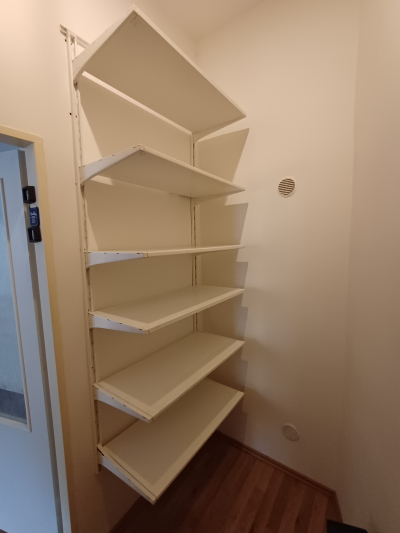 Policový systém Ikea