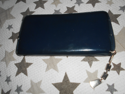 Peneženka velká, lakovka, použitá